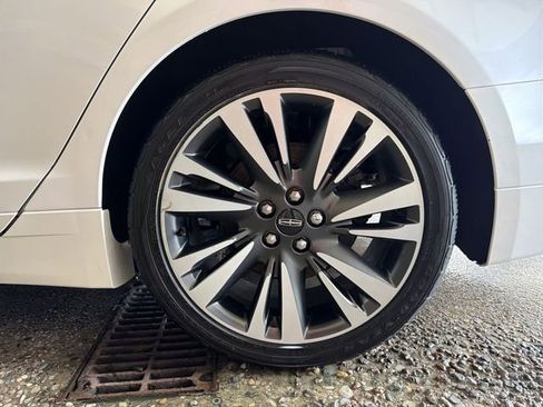 Used 2017 Lincoln MKZ Reserve w/ Climate Package FWD image 10