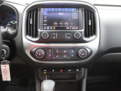 Used 2022 Chevrolet Colorado LT w/ Fleet Safety Package RWD image 21