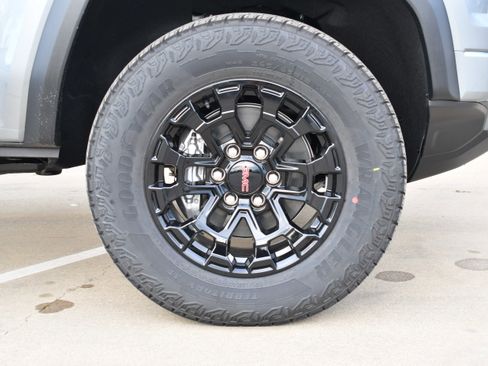 New 2026 GMC Canyon Elevation w/ Convenience Package image 11