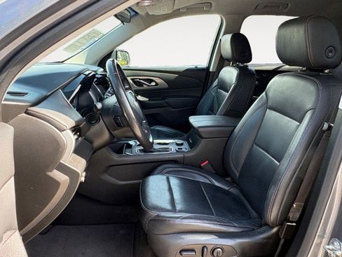 Used 2019 Chevrolet Traverse LT AWD/4WD image 4