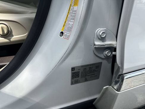 Used 2018 GMC Acadia Denali w/ Technology Package FWD image 39