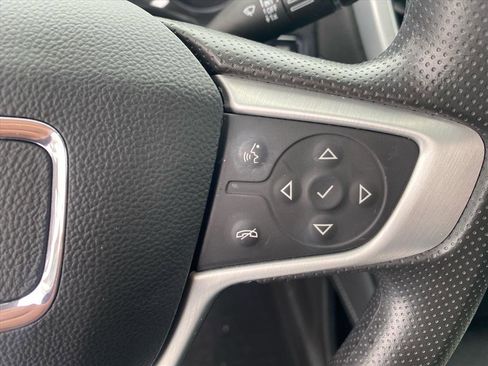 Used 2023 GMC Acadia SLE w/ Driver Convenience Package image 14