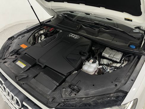 Used 2019 Audi Q7 3.0T Premium Plus w/ Premium Plus Package image 28