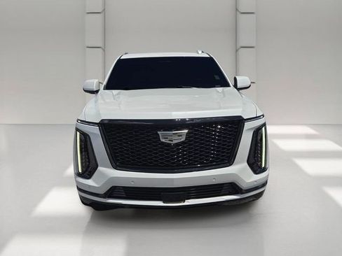 Certified 2025 Cadillac Escalade Sport Platinum w/ LPO, ONYX Package AWD/4WD image 7