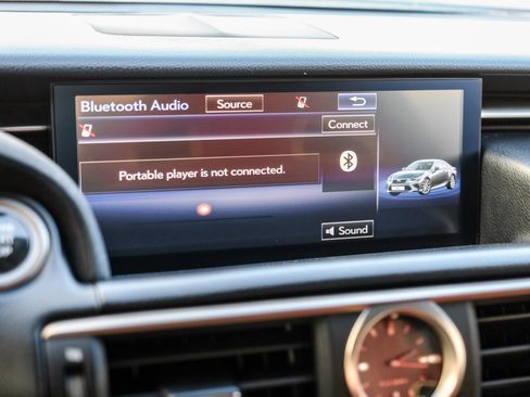 Used 2017 Lexus RC F w/ Premium Package image 32