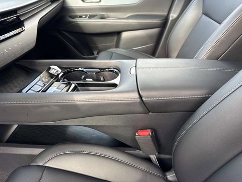 Used 2025 Nissan Murano SL AWD/4WD image 16