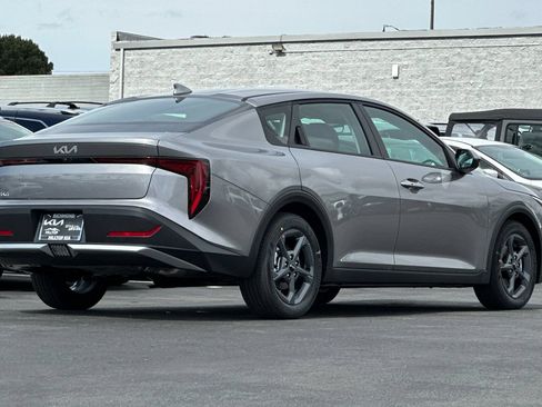 New 2026 Kia K4 FWD image 4