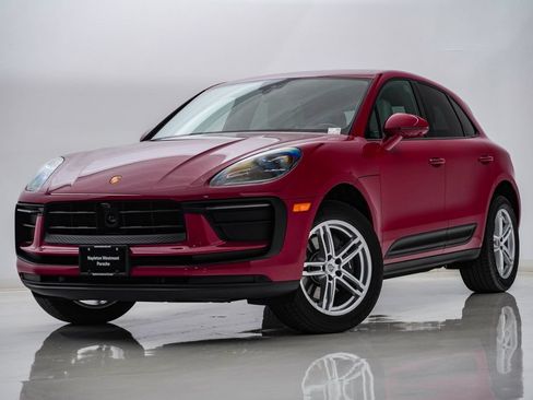Certified 2026 Porsche Macan AWD/4WD image 1