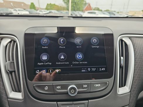 Used 2022 Chevrolet Malibu LS FWD image 19