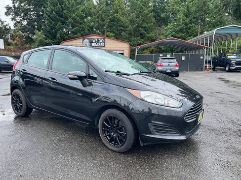 Used 2014 Ford Fiesta SE FWD image 10