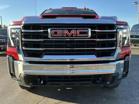 Used 2024 GMC Sierra 3500 SLT w/ SLT Convenience Package image 12