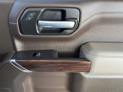 Used 2021 GMC Sierra 1500 SLT image 21