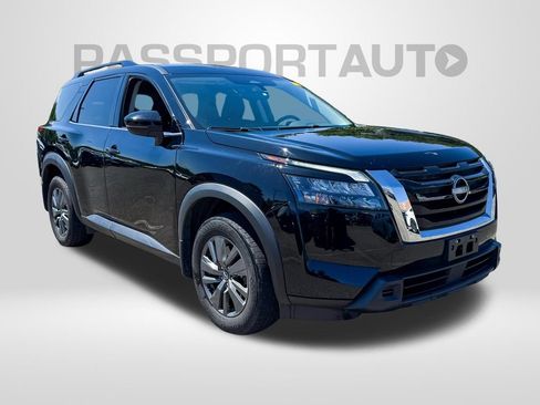 Certified 2024 Nissan Pathfinder SV AWD/4WD image 2