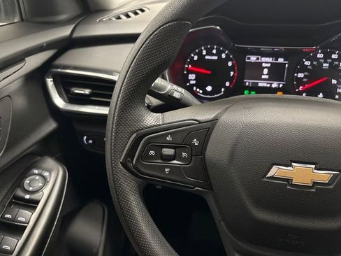 Used 2023 Chevrolet TrailBlazer LT w/ Convenience Package image 43