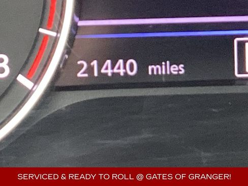 Used 2025 Nissan Sentra SV FWD image 5
