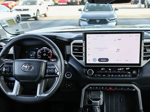 Used 2024 Toyota Tundra Limited image 13