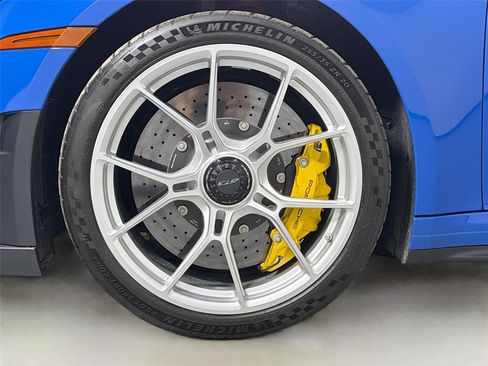 Certified 2025 Porsche 911 GT3 RWD image 10