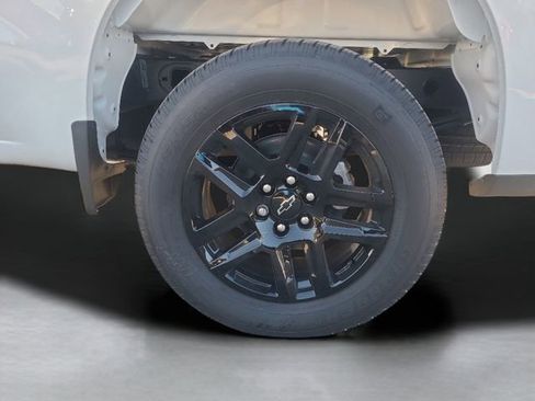 New 2026 Chevrolet Silverado 1500 Custom RWD image 11