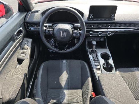 Used 2025 Honda Civic Sport image 29
