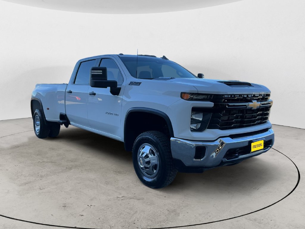 Used 2024 Chevrolet Silverado 3500 W/T w/ WT Convenience Package AWD/4WD image 5