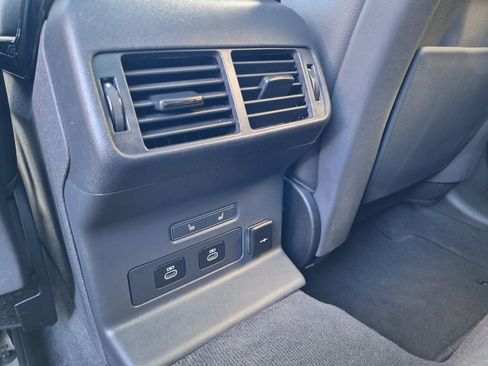 Used 2025 Land Rover Range Rover Velar Dynamic SE image 26