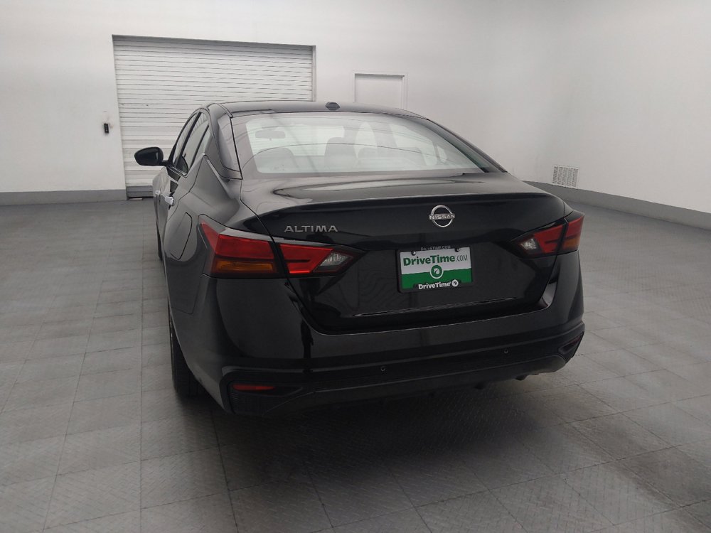 Used 2025 Nissan Altima 2.5 SV FWD image 6