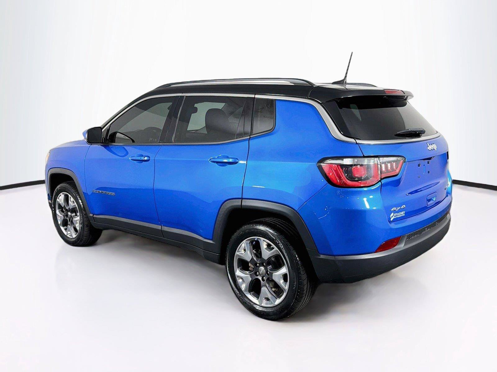 Used 2019 Jeep Compass Limited AWD/4WD image 9