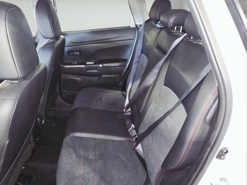 Used 2024 Mitsubishi Outlander Sport ES AWD/4WD image 40