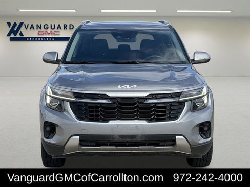 Used 2024 Kia Seltos EX FWD image 3