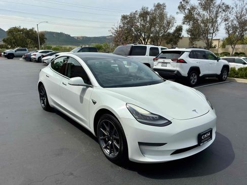 Used 2020 Tesla Model 3 Standard Range Plus image 6
