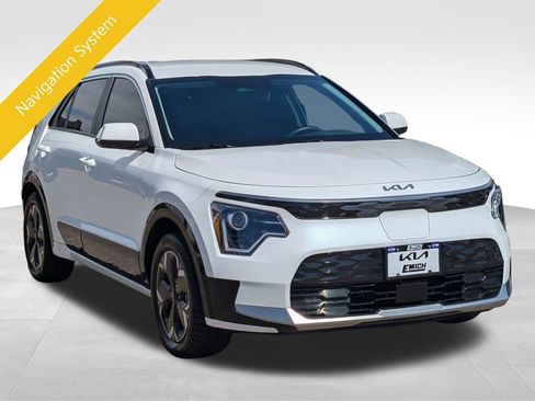 Certified 2023 Kia Niro Wind FWD image 8