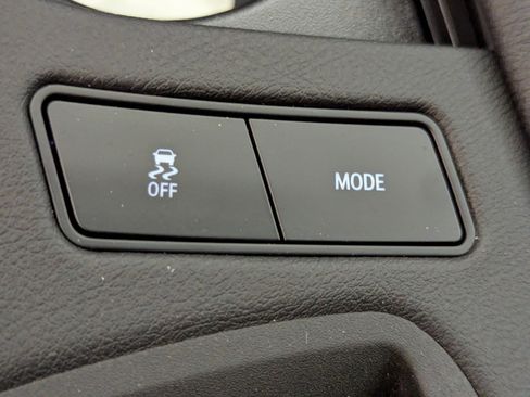 New 2026 Cadillac XT5 Luxury image 28