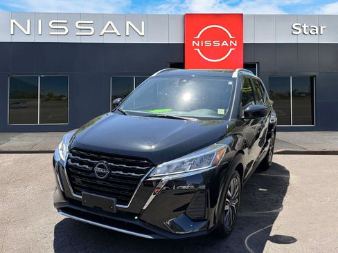 Used 2024 Nissan Kicks SV FWD image 3