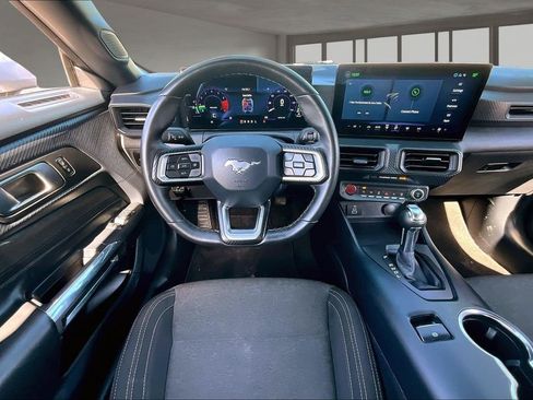 Used 2024 Ford Mustang Coupe image 8