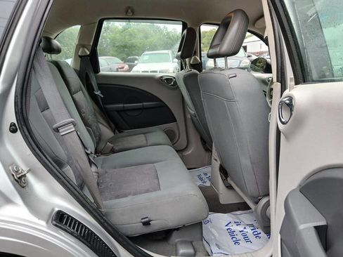 Used 2009 Chrysler PT Cruiser image 14