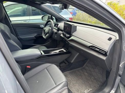 Used 2023 Volkswagen ID.4 Pro S Plus AWD/4WD image 18