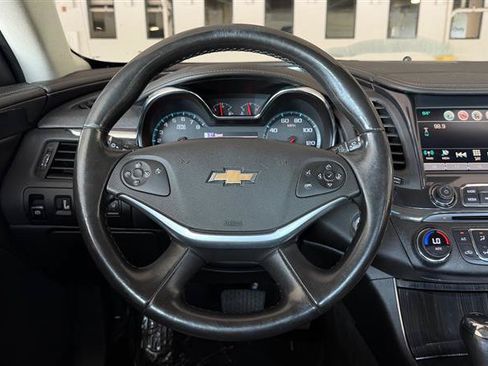 Used 2016 Chevrolet Impala LTZ FWD image 27