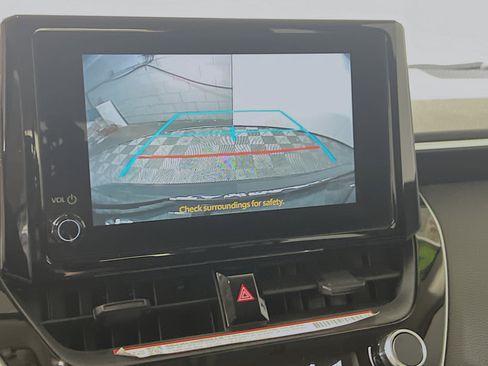 Used 2025 Toyota Corolla LE w/ LE Premium Package image 28