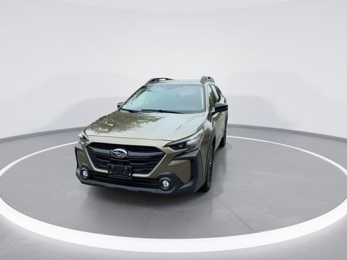 Used 2025 Subaru Outback Onyx Edition AWD/4WD image 3
