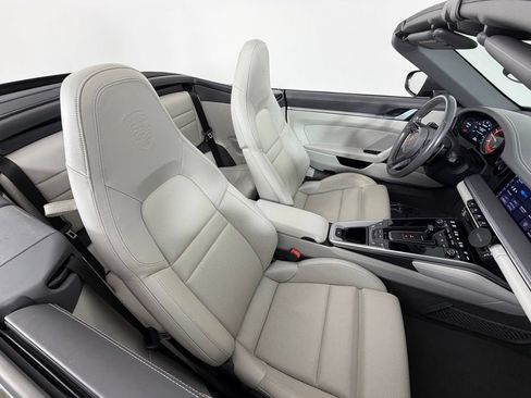 Used 2020 Porsche 911 Carrera 4S AWD/4WD image 13