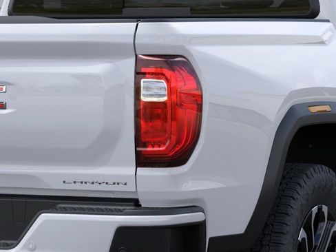 New 2026 GMC Canyon Denali AWD/4WD image 11