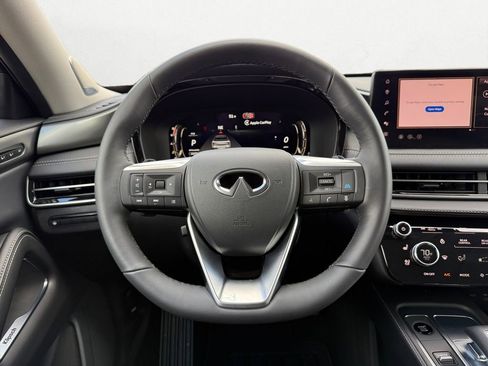 Certified 2026 INFINITI QX60 Luxe w/ Family Package image 10