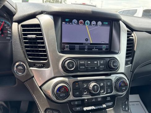 Used 2018 Chevrolet Suburban Premier AWD/4WD image 20