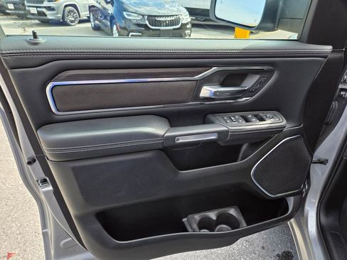 Used 2025 RAM 1500 Laramie image 9