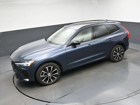 Used 2024 Volvo XC60 B5 Plus w/ Protection Package Premier AWD/4WD image 21