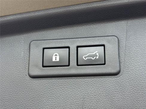 Used 2022 Subaru Outback Premium AWD/4WD image 18