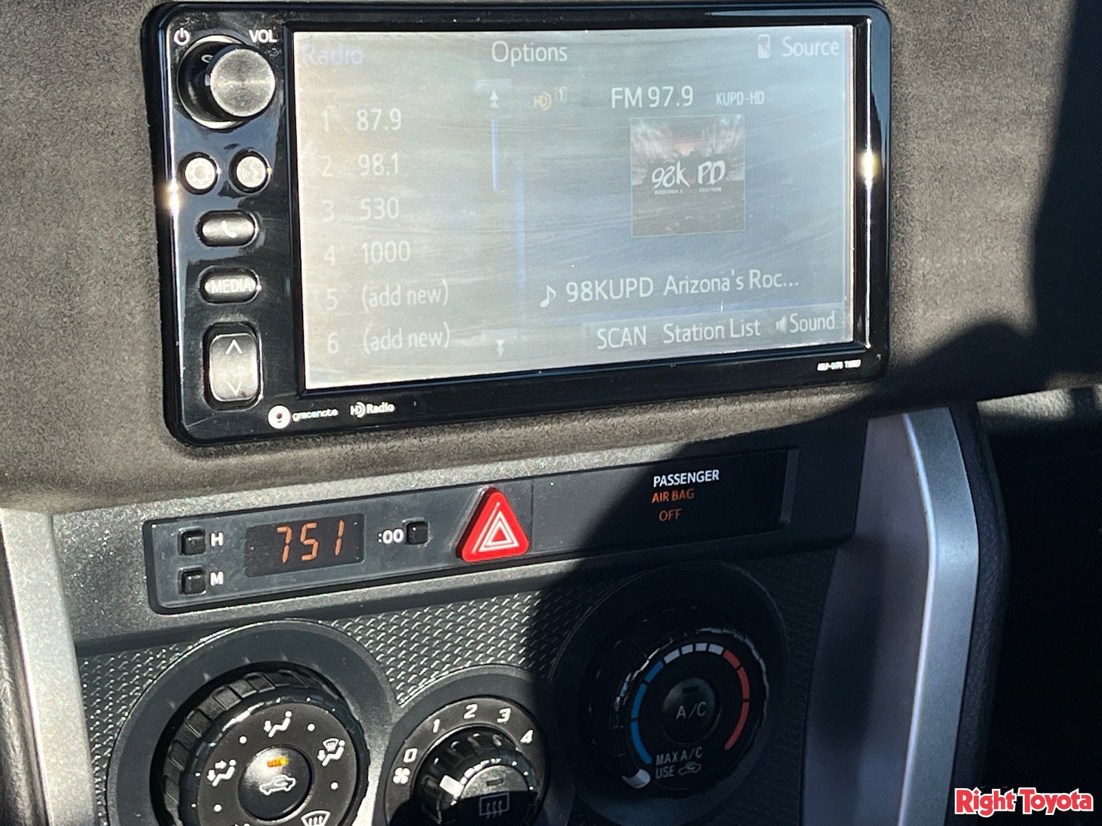 Certified 2017 Toyota 86 RWD image 28