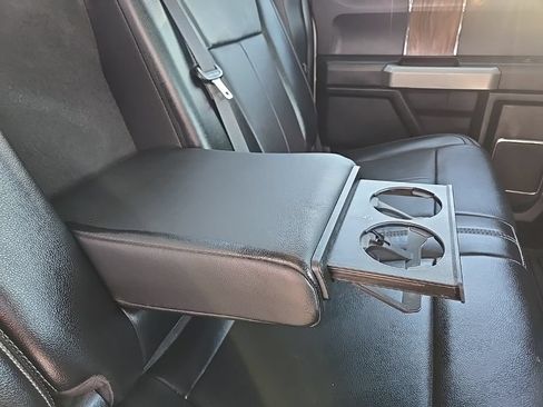 Used 2019 Ford F150 Lariat w/ Equipment Group 502A Luxury AWD/4WD image 38