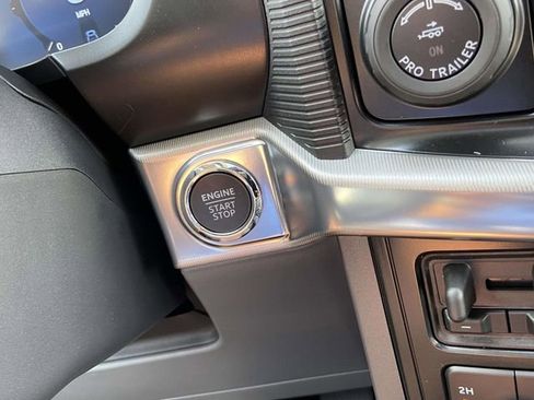 New 2025 Ford F150 Lariat w/ Equipment Group 502A High image 23