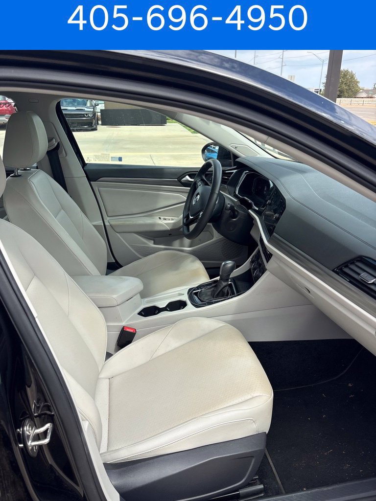 Used 2020 Volkswagen Jetta SEL FWD image 3
